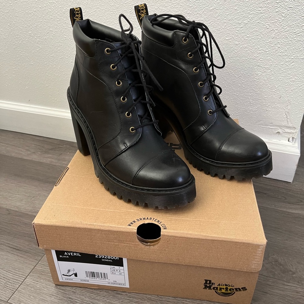 Dr. Martens Averil Leather Heeled Ankle Boots